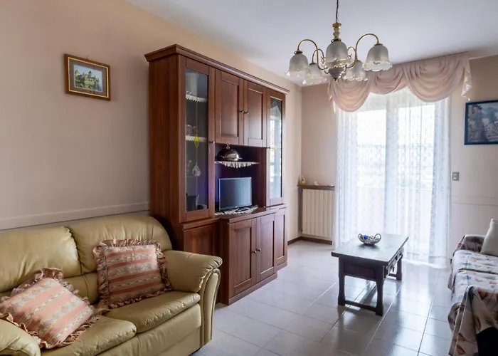 Casa Turistica דירה Marina dʼAndora